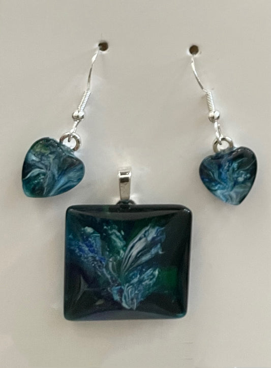 Tranquility (blue,green) Earrings/Pendant Set TR149