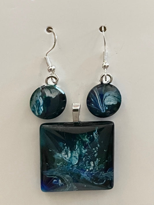 Tranquility (blue,green) Earrings/Pendant Set TR145