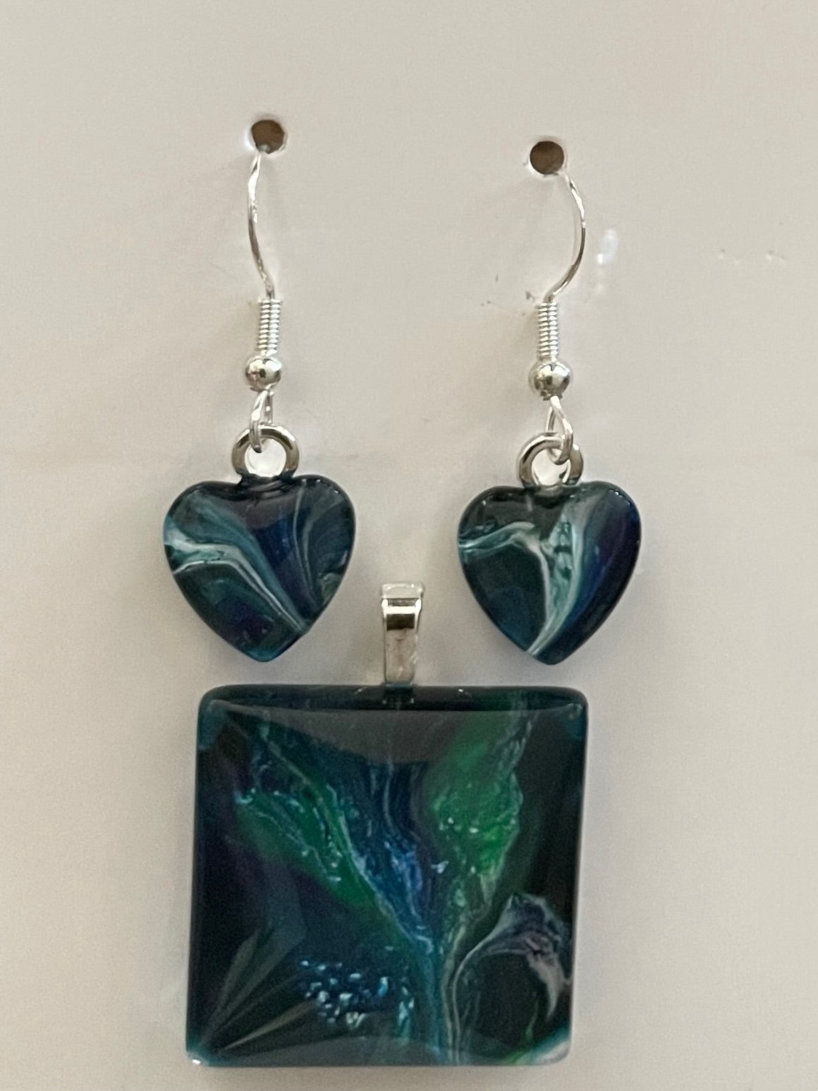 Tranquility (blue,green) Earrings/Pendant Set TR148