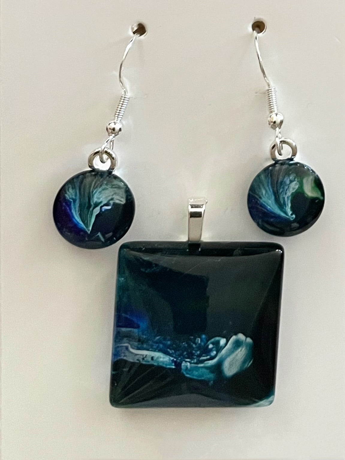 Tranquility (blue,green) Earrings/Pendant Set TR137