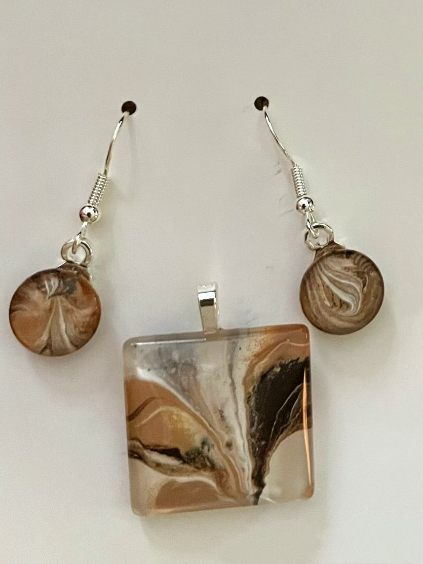 Mocha Latte (brown, cream) Earrings/Pendant Set ML107