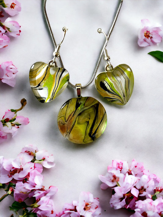 Spring Fever Green Collection Earrings/Pendant Set SF108