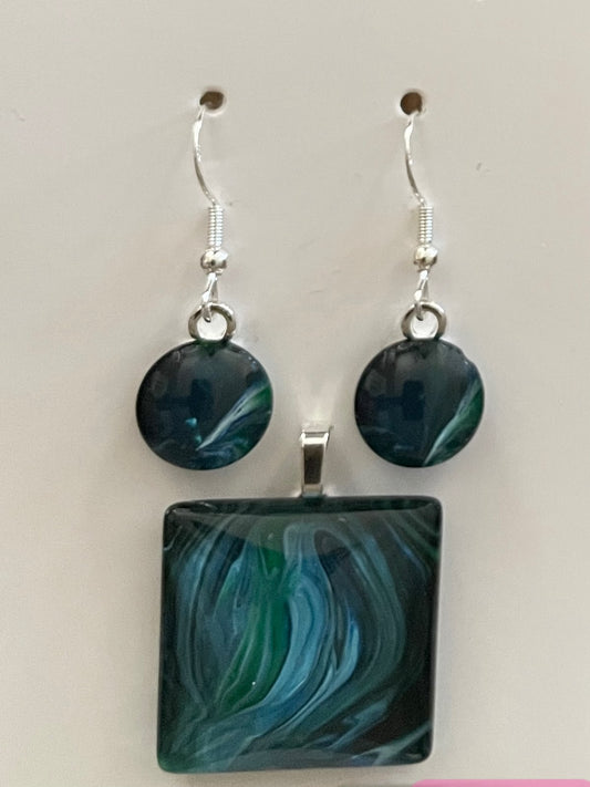 Tranquility (blue,green) Earrings/Pendant Set TR144