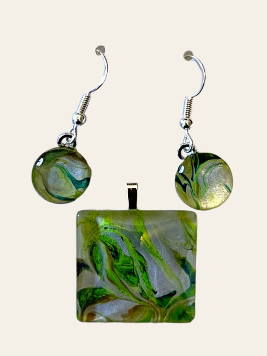 Spring Fever Green Earrings/Pendant Set SF109