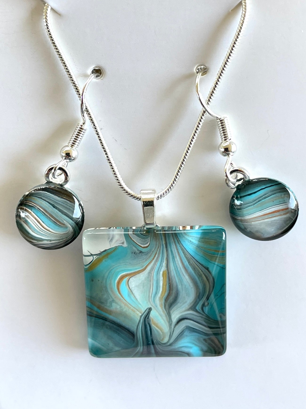 Serenity (blue, brown) Earrings/Pendant Set SE115