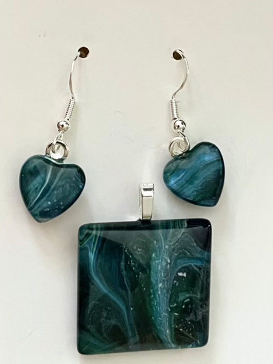 Tranquility (blue, green) Earrings/Pendant Set TR105