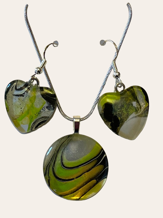 Spring Fever Green Earrings/Pendant Set SF103