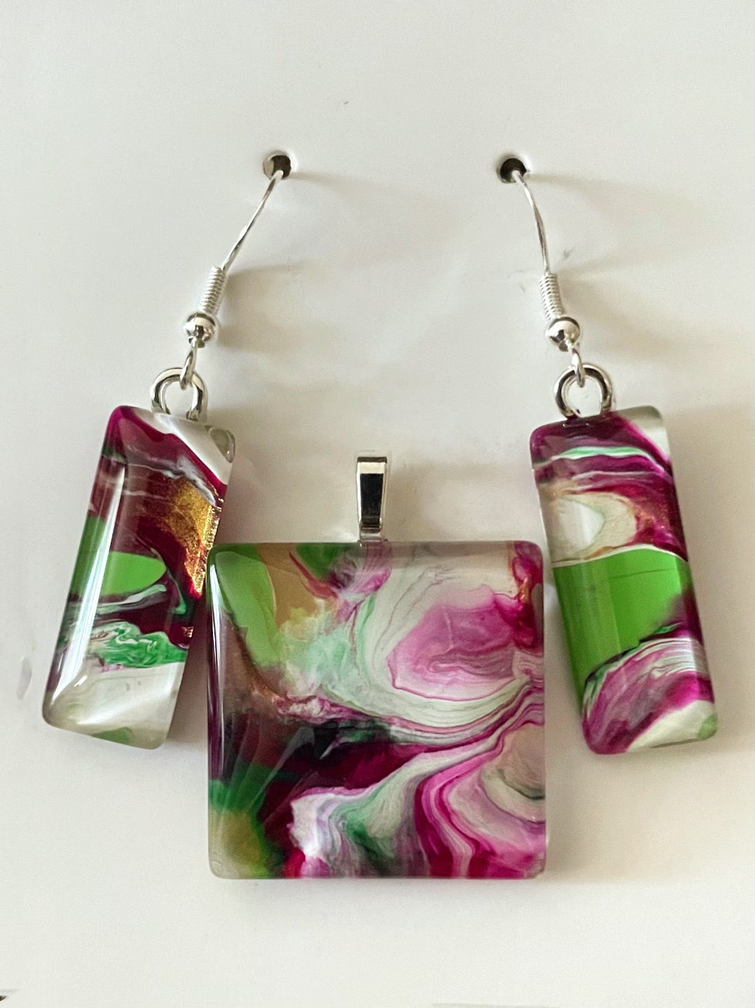 Vibrant Spring Day (pink, green) Earrings/Pendant Set VS128